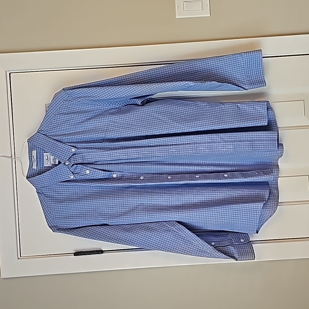LL Bean noniron buttondown